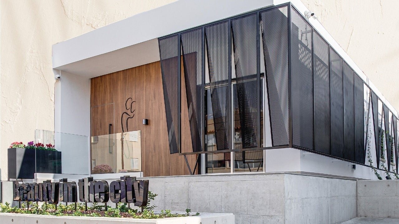 The full Beauty in the City facade on Lykavitou in Nicosia